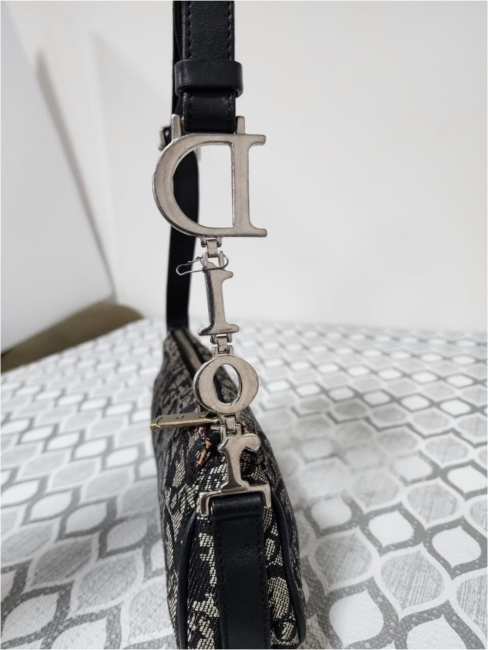 Authentic CHRISTIAN DIOR Monogram Shoulder Bag Pochette Black/Grey - Picture 7 of 13